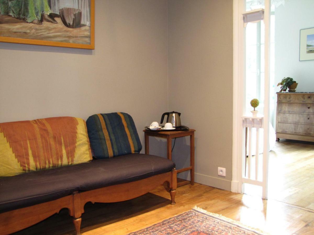 Le Clos Des Roseaux Chorey-les-Beaune Room photo