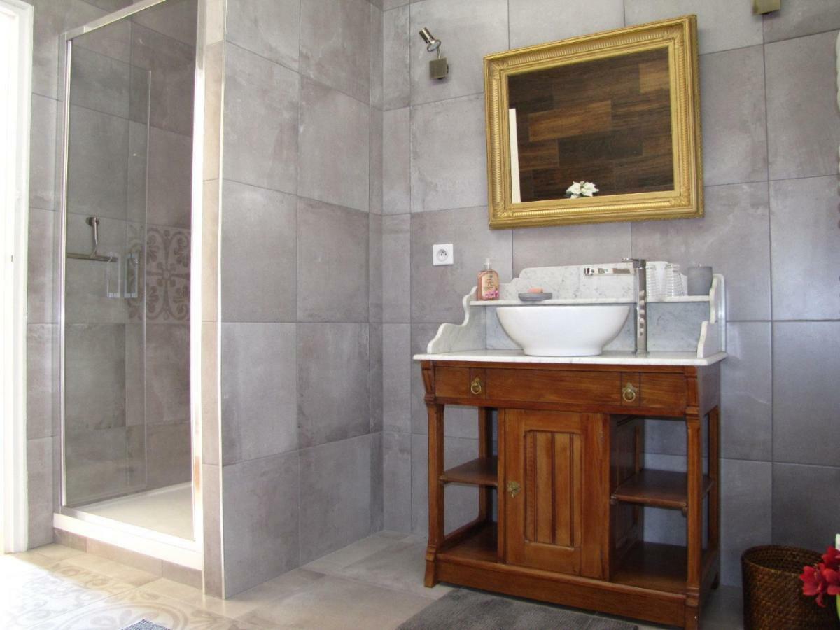 Le Clos Des Roseaux Chorey-les-Beaune Room photo